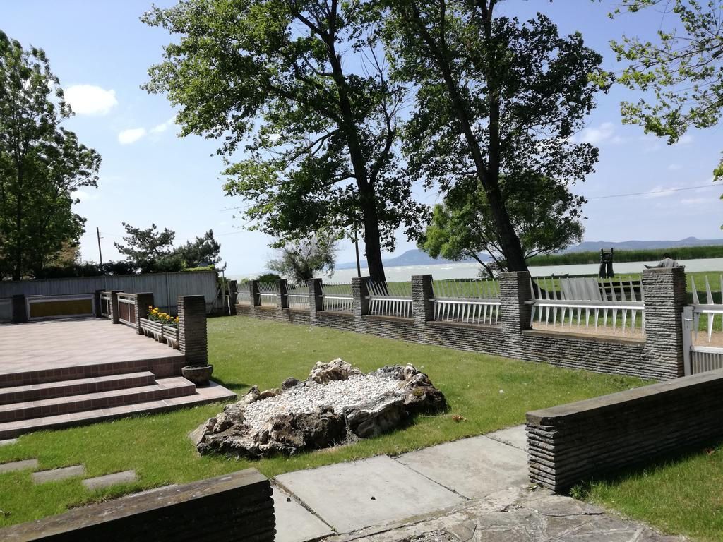 Ferienwohnung Margareta Apartmanhaz Balatonboglár Exterior foto