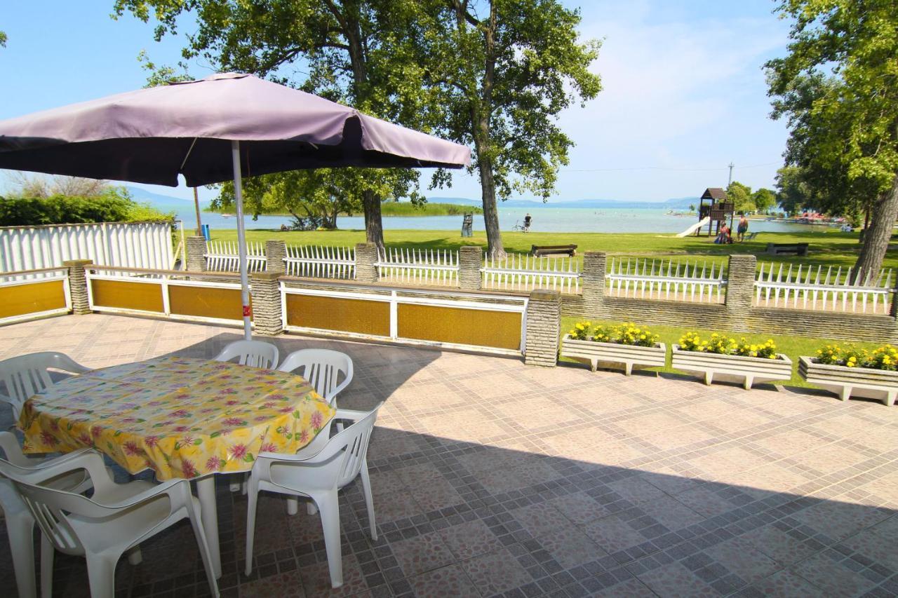 Ferienwohnung Margareta Apartmanhaz Balatonboglár Exterior foto
