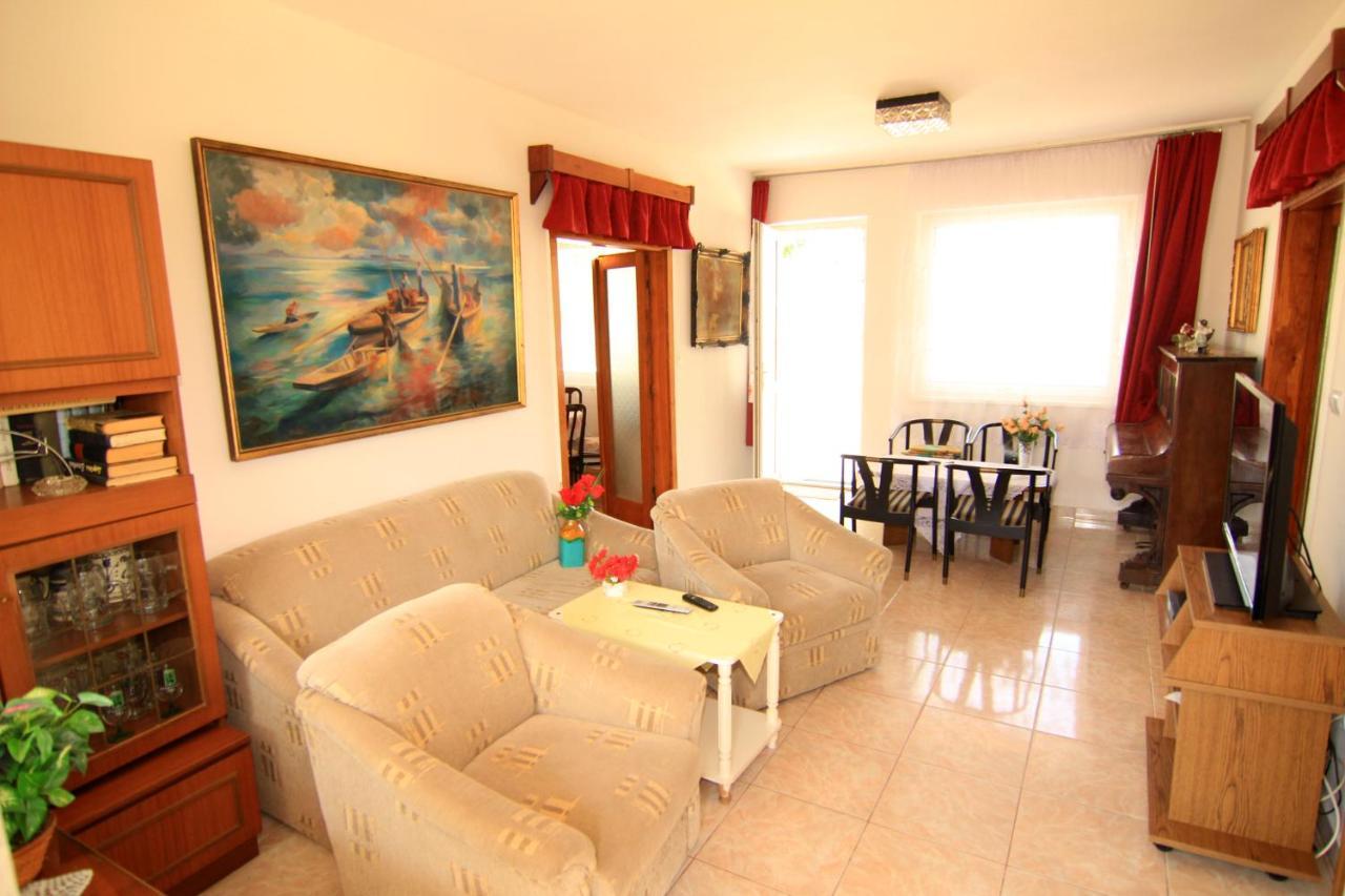 Ferienwohnung Margareta Apartmanhaz Balatonboglár Exterior foto