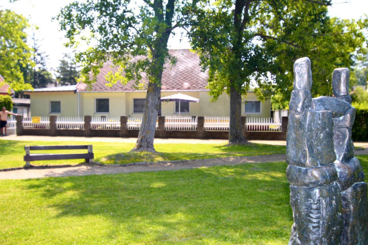 Ferienwohnung Margareta Apartmanhaz Balatonboglár Exterior foto